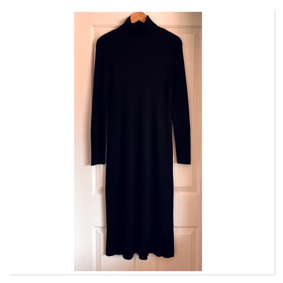 Uniqlo Dresses & Skirts - Uniqlo Black Rib Knit Turtleneck Dress